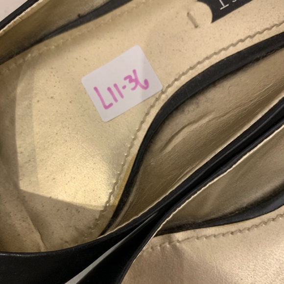 Nine West size 7 sling back flats - Picture 4 of 4